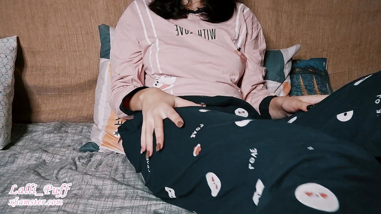 Lalli_Puff: Caseiro closeup masturbação com vibrador para orgasmo