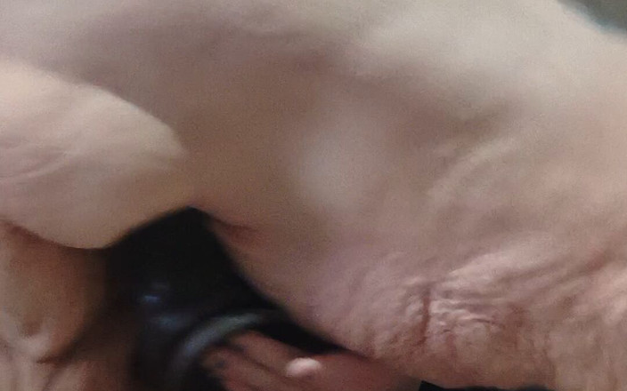 HerculesnVENUS: 내 보지에 사정하는 기분이 너무 좋아