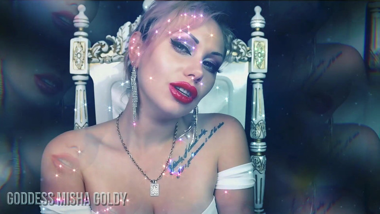 Goddess Misha Goldy: Macht meiner dominanz! Selbst bei großen Entfernungen bist du ganz...