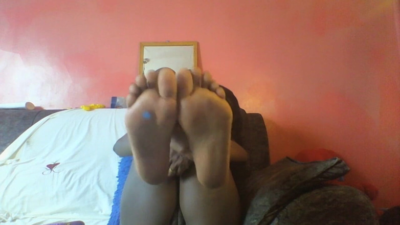 Foot Girls: Keysha的黑人鞋底