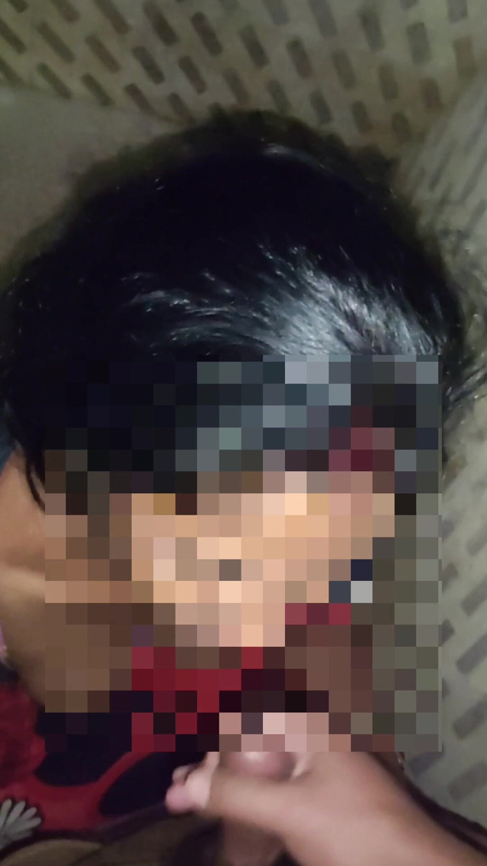 Auntysex711: Mijn stiefmoeder die mijn lul schudt. Desy stiefmoeder liefde met...