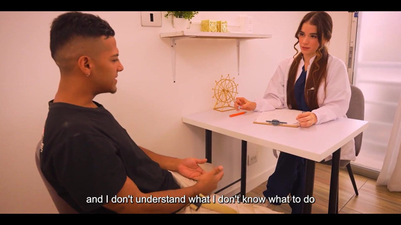 JuanBustos: 他的大鸡巴只会用我完美的圆屁股变得坚硬 - juan bustos doctor和karolin gomez和david bander