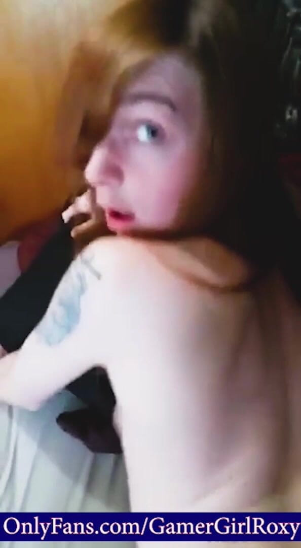 GamerGirlRoxy: Thống trị, ra lệnh, nói phải làm gì và làm...