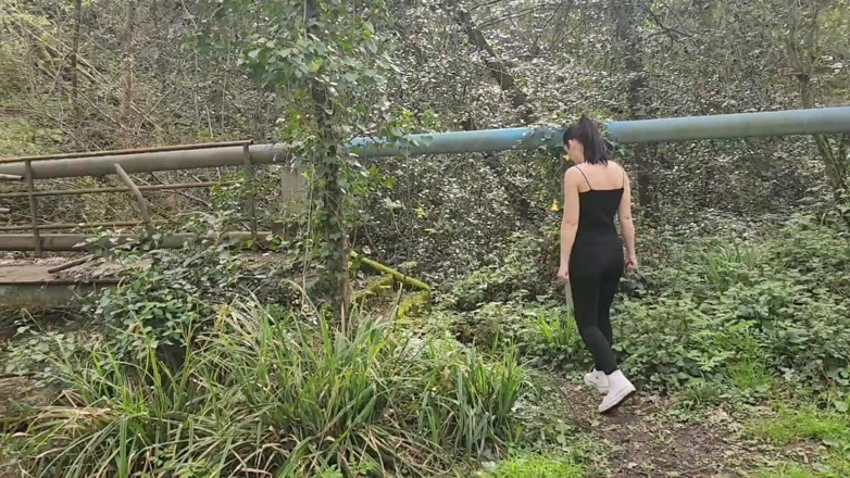Alice Drake: Jogging En Foret