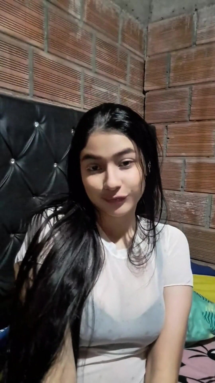 Yulieth Gomez: , Юліт просить глибокого заглоту після воронового наступу спокушання