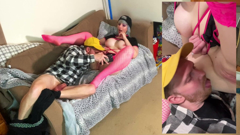 BiMFCoupleUK: Sedurre un amico attraverso la video chat