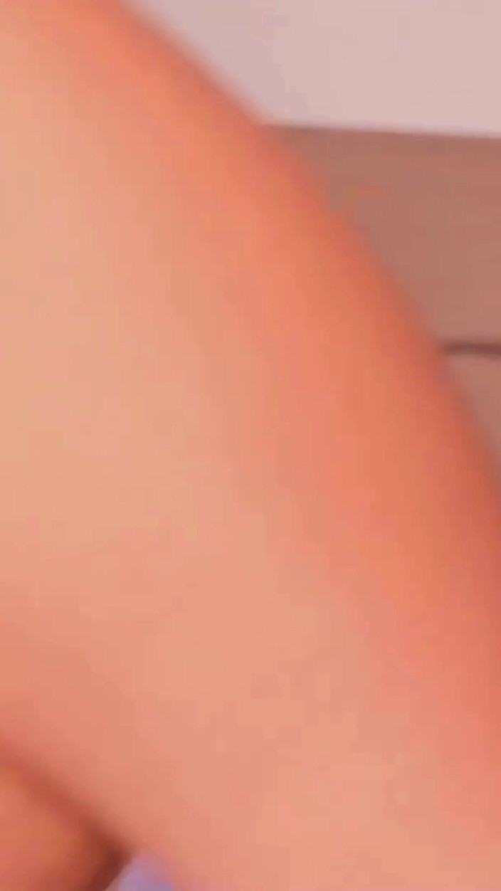 Latinasexy: Moje duże cycki chcą teraz być lanie