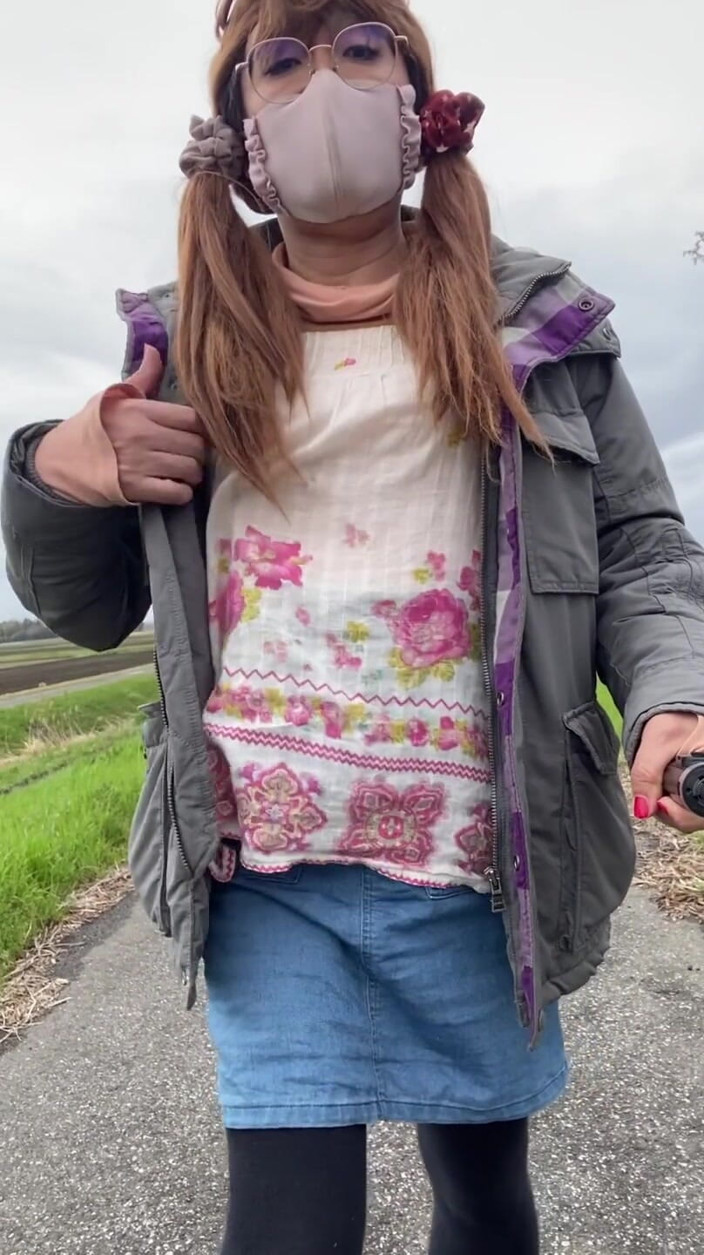 megu2002: Nr 175 Tar en paus vid körsbärsblomning