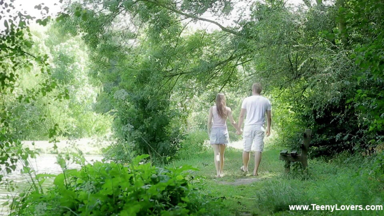 Teeny Lovers: Tempat yang paling romantik untuk seks