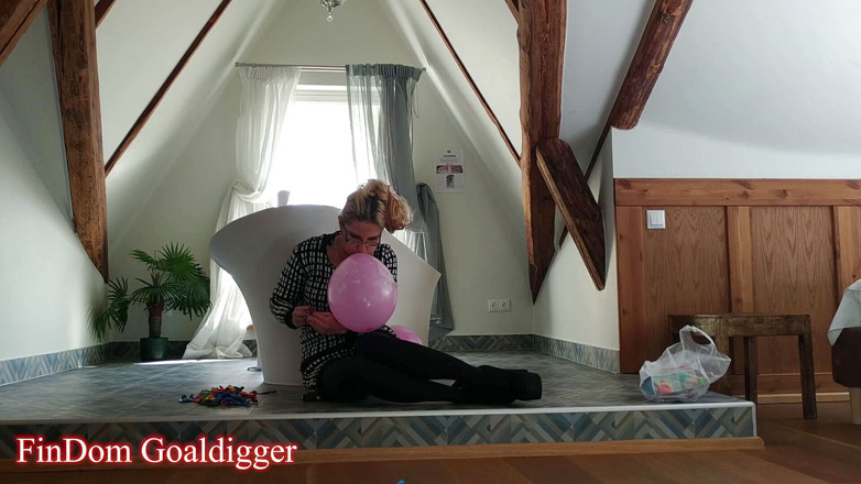 FinDom Goaldigger: Blåser ballonger i findom -stil del 1