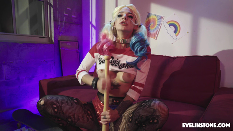 Evelin Stone: Harley Quinn - culona instrucciones de paja