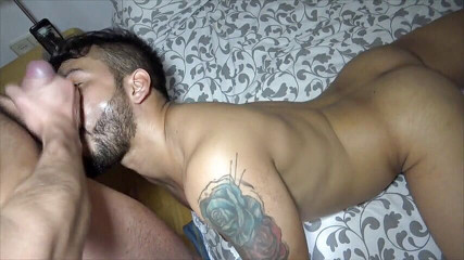 Gaybareback: Alexander knullade barbacka av Alexis Clark