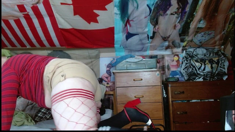 CosmicJones88: Feta sissy jiggles och danser