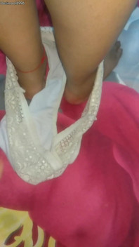 ईमानदारी से कहूं तो मेरी सौतेली मम्मी की काया बहुत सुंदर है