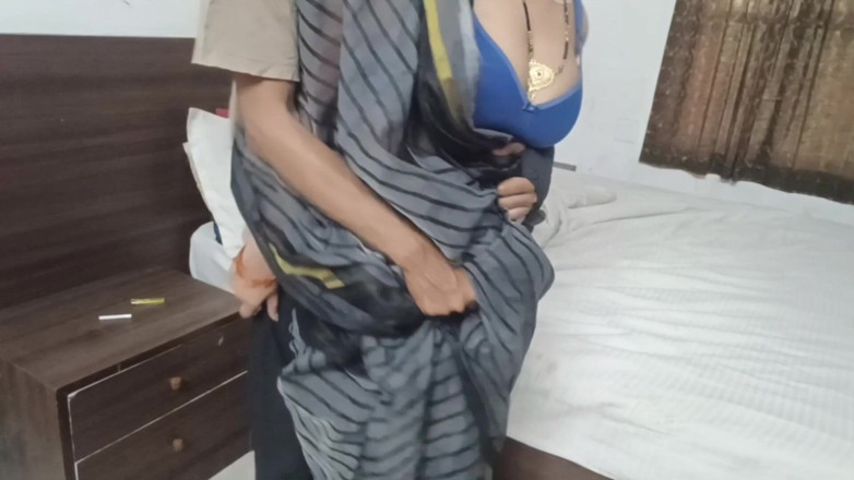 Priya ki Papa: Indischer alter freund überzeugte seine x tätowierte freundin, sex zu haben
