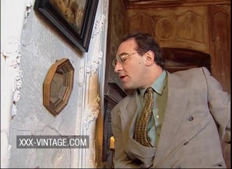 XXX-Vintage: Sexe torride au château avec la plantureuse Anita Dark