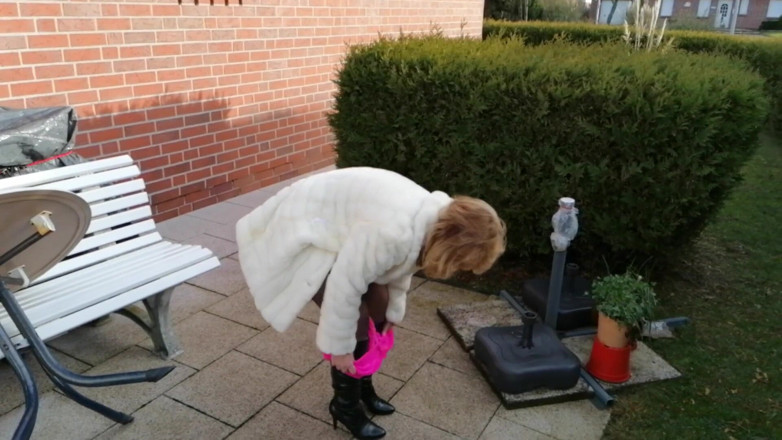 Extrabot: Trop froid pour pipi