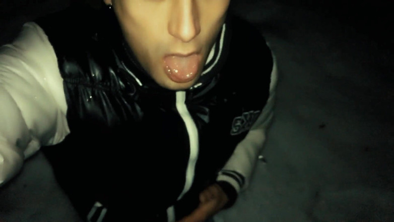 Idmir Sugary: 彼が去った後、私の膝の上で口の中で巡洋艦兼で遊ぶ