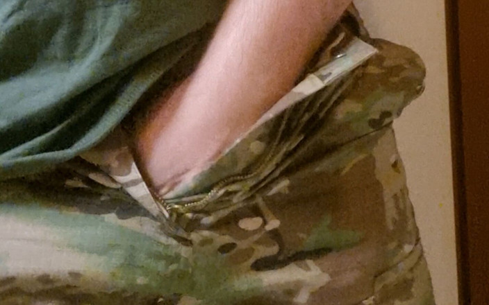 Armyboydom: Militär-wichs