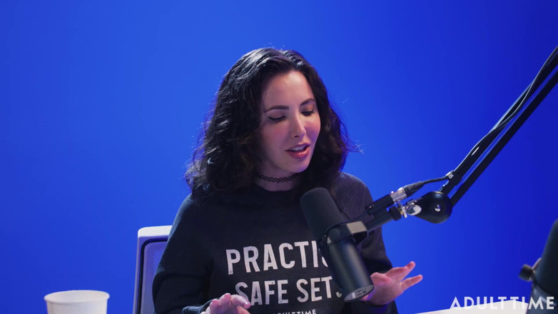 Adult Time Podcast: Casey Calvert: Tiger King Parody, Hội chứng kẻ mạo danh, &amp;...