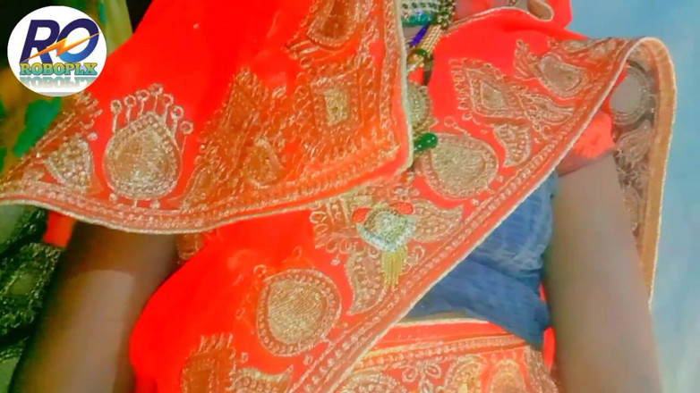 ROBOPL Xhamster: Perkampungan India Karvachauth Ke Nainaweli Dulhan Saree Menunjukkan Jari Episod 3 (hari...