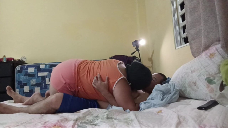 Stepmom_with_big_tits: Pulă mare delicioasă tatăl meu vitreg care este foarte excitat.