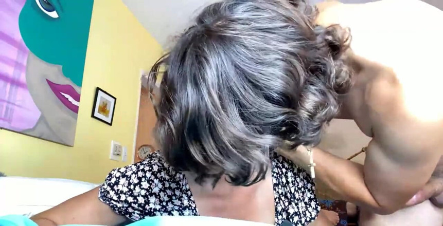 VibeWithMommy: Трансляция началась 07/07/2022 08:43 вечера Собираюсь снимать анальную сцену! Смотри!