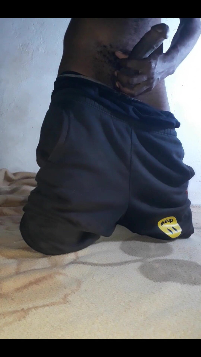 Kenyandick: Maciço queniano pau preto grande