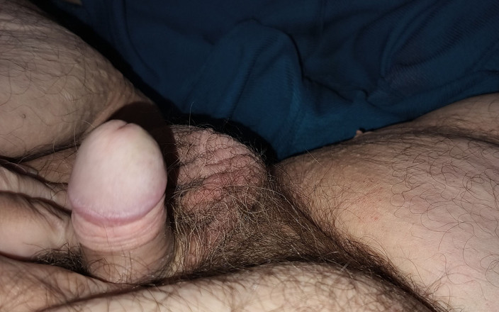 Lopaka: Petite bite, masturbation en solo 2