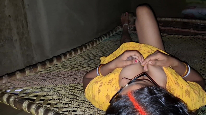 Sumaj: Sex incitant indian desi de la sat