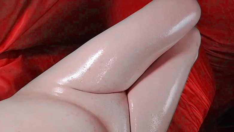 Kitty_Cross: 10 femboy blanc rouge juteux huilé, scène très excitée avec...