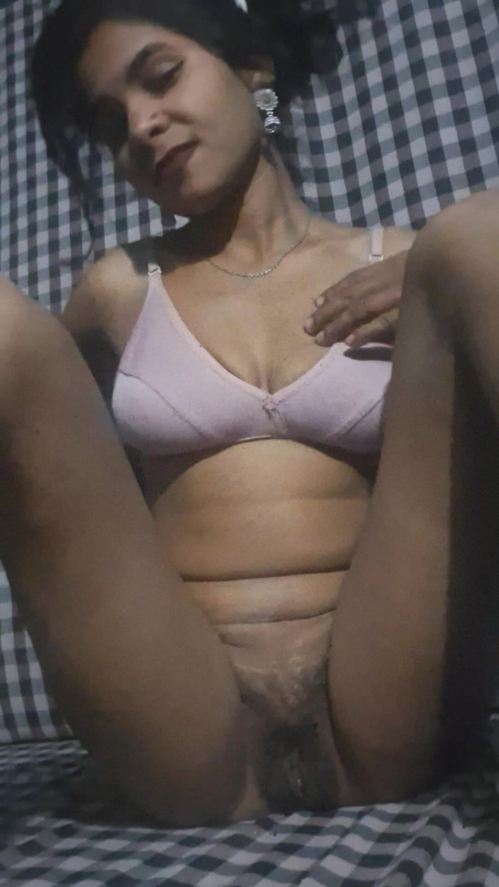 Sonaxii: Bhabhi xinh đẹp, thật là một cái lồn