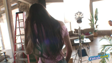 Teens Like it Hard: Morena flaca obtiene su coño apretado follado en su primer...