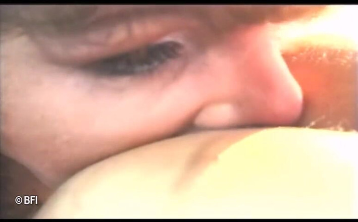 Ladyboy Paradise: Ona męskie pokojówki parior