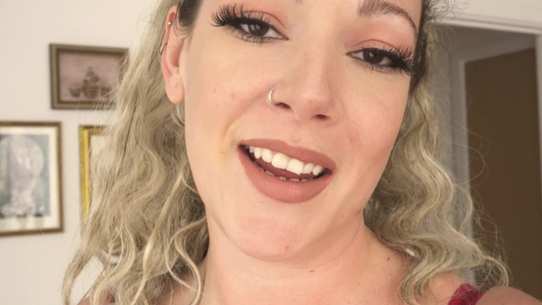 Sasha Curves: Giantess ustawia małą pułapkę