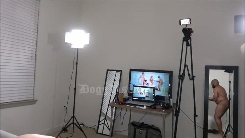 DoggVision: 3 zakar dan pepek berganda untuk nympho pancutan kecil