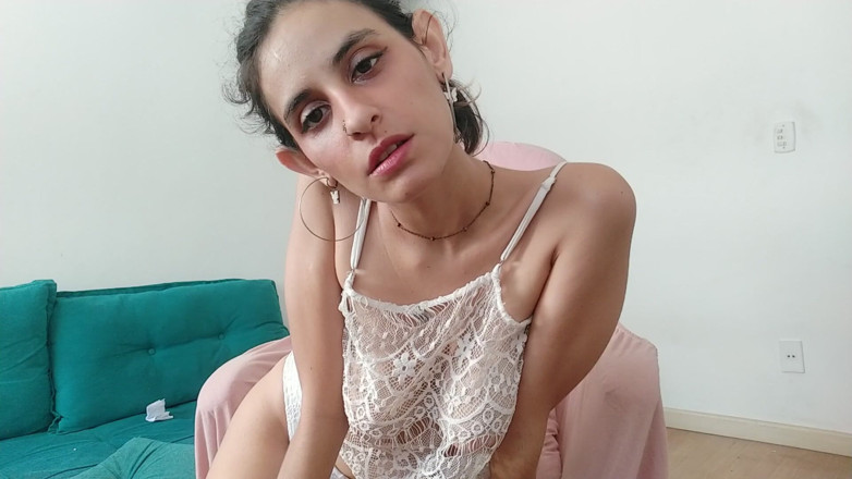 Ms Candy Bunny: Menjadikan Awak Menjadi Maggot