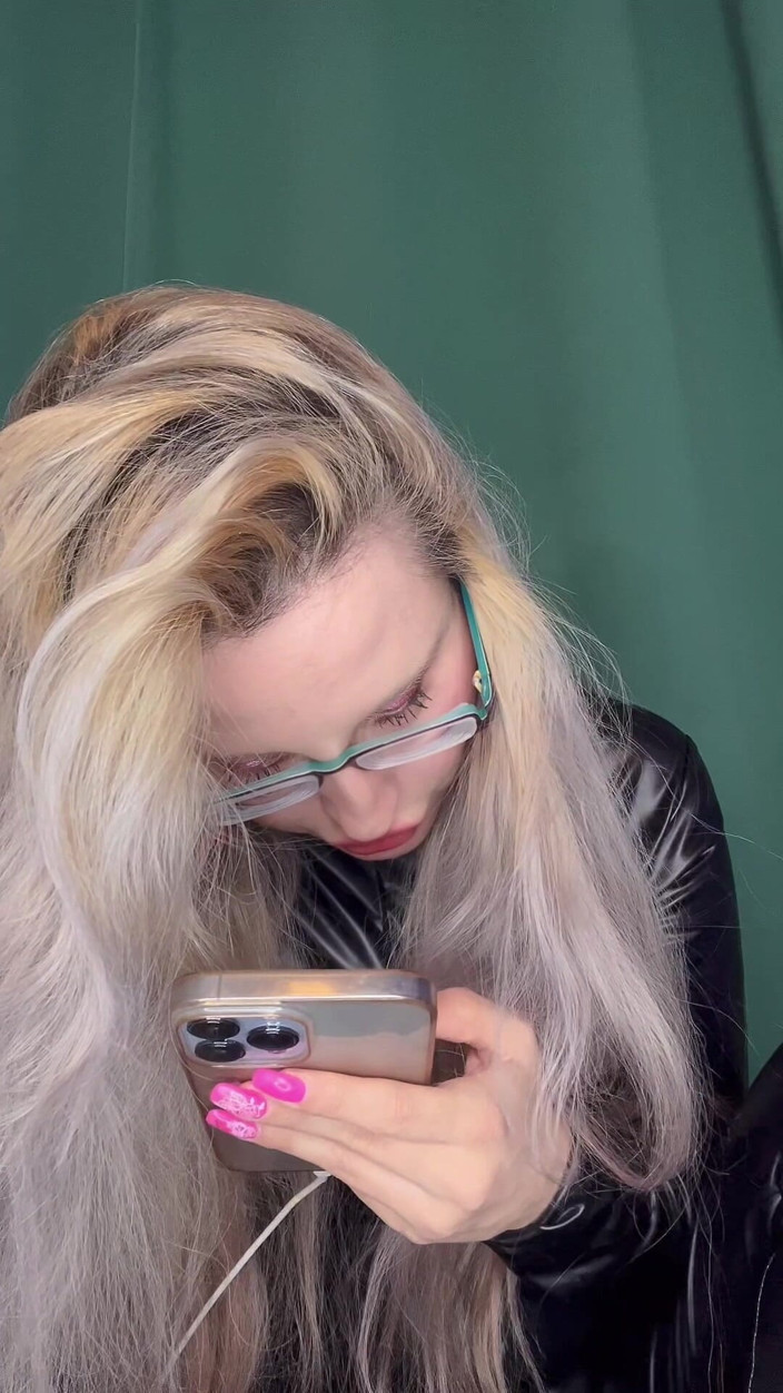 FinDom Goaldigger: Adicción al amor, sesión de webcam- parte 4