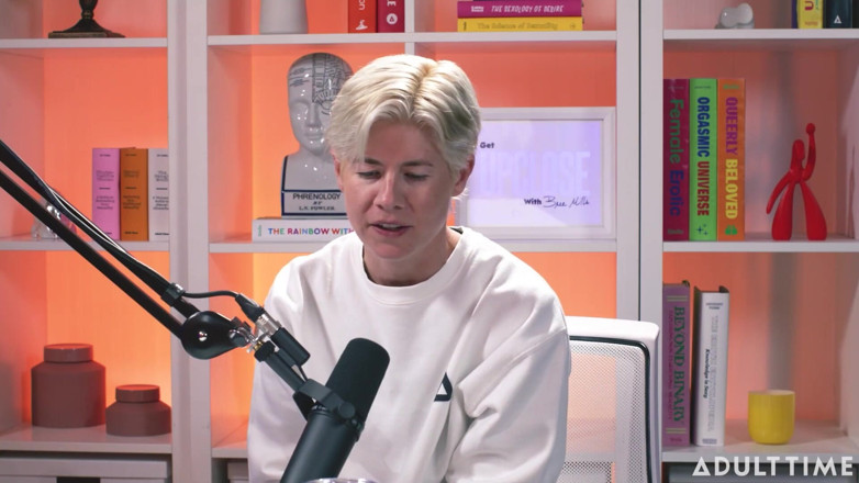 Adult Time Podcast: Charlotte Sins p*rn'in dünyanın en iyi işi olduğunu düşünüyor! | Adult...