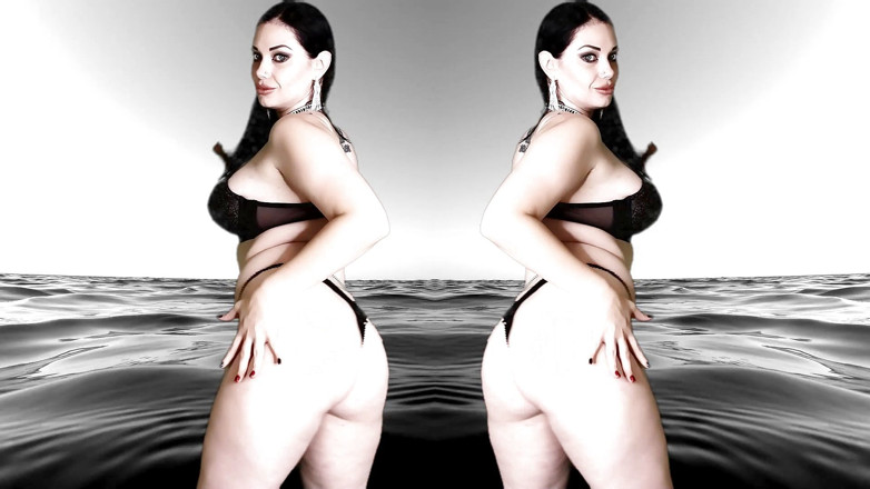 Goddess Misha Goldy: Vas