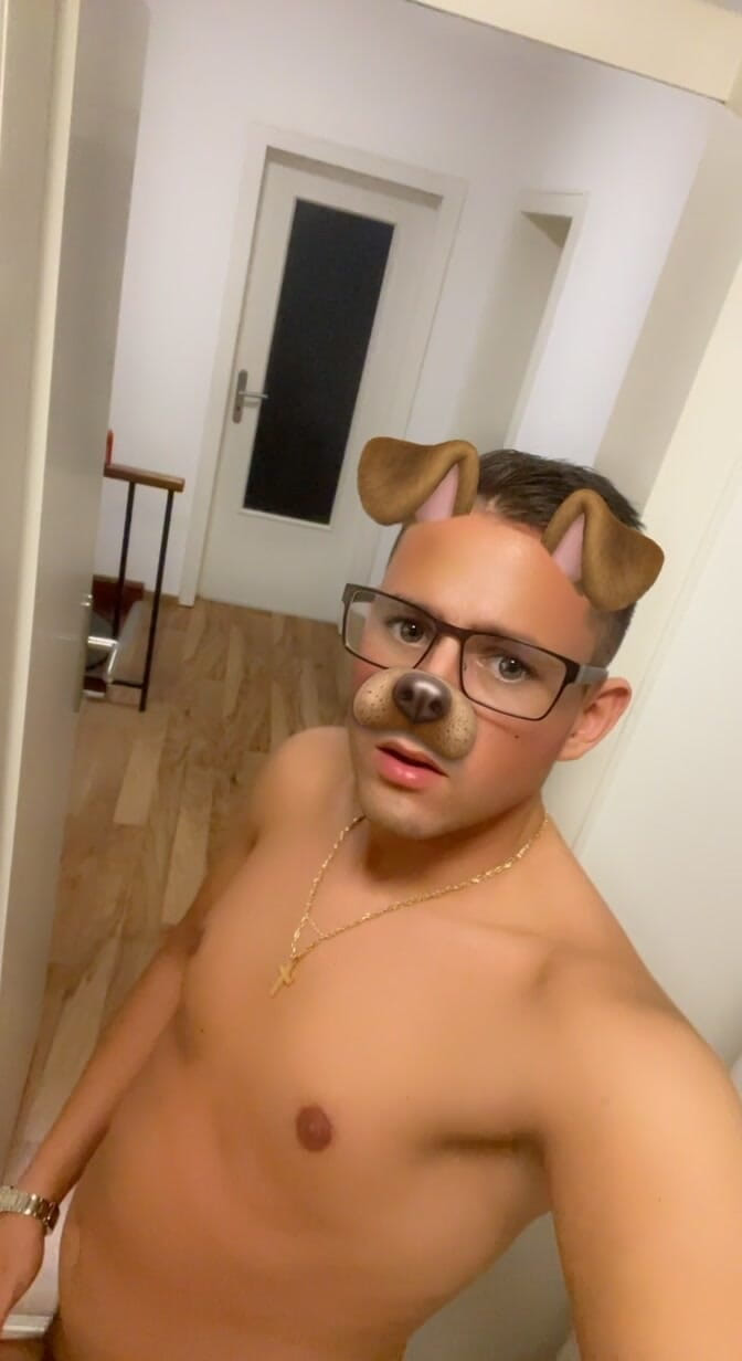 Twinkboy82: Szybkie szarpnięcie przed prysznicem