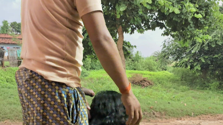 Trilokinath: Indiana linda jovem funcionária é fodida por seu gerente ao ar...