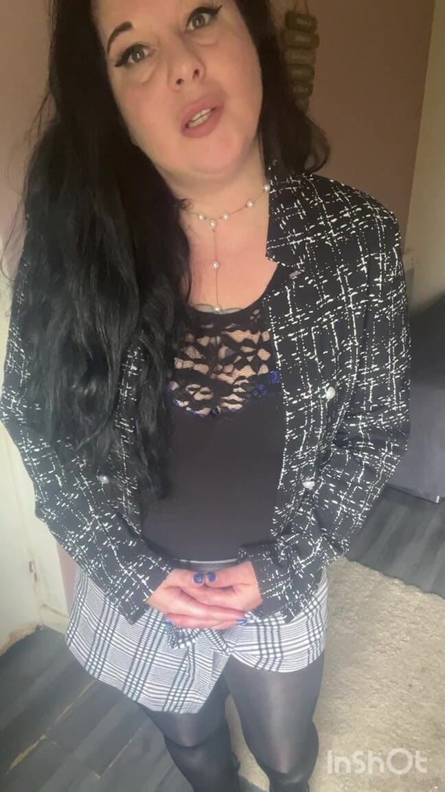 Maitresse Clara: Czynię cię moim szczenię