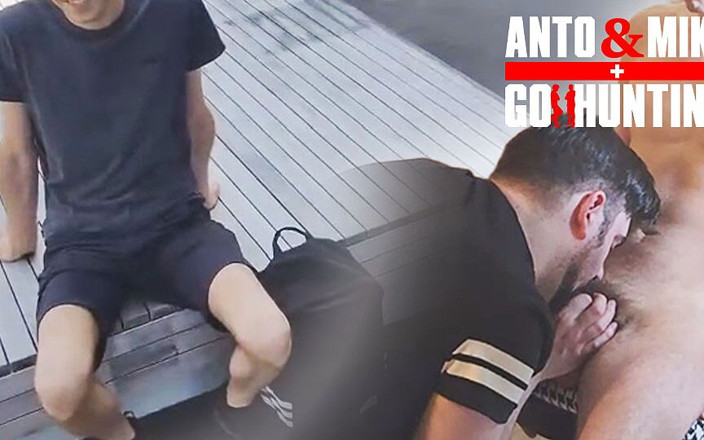 AntoGoesHunting: 점심 시간에 나에게 빨려들어지는 스트레이트 트윈크 학생