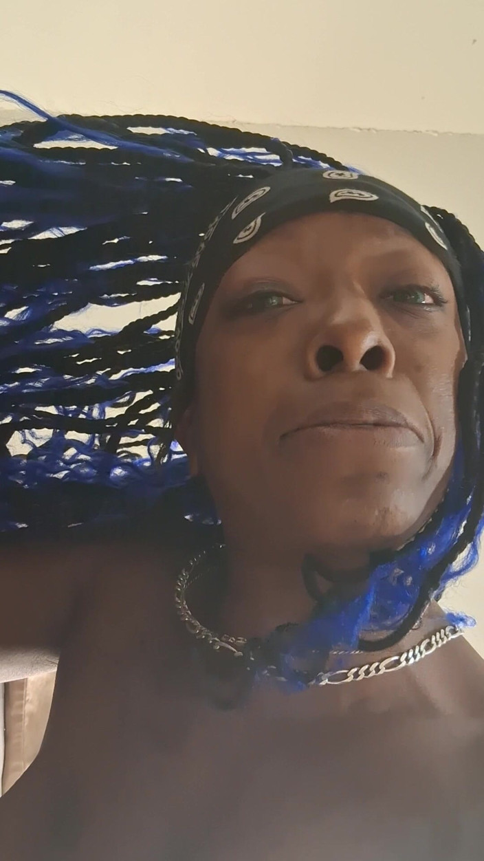 Trapper Woodstock: Little Blue Nasty liebt es, beobachtet zu werden