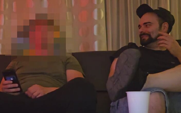 AntoGoesHunting: Heterosexual Caliente Amigo Y Yo Salimos