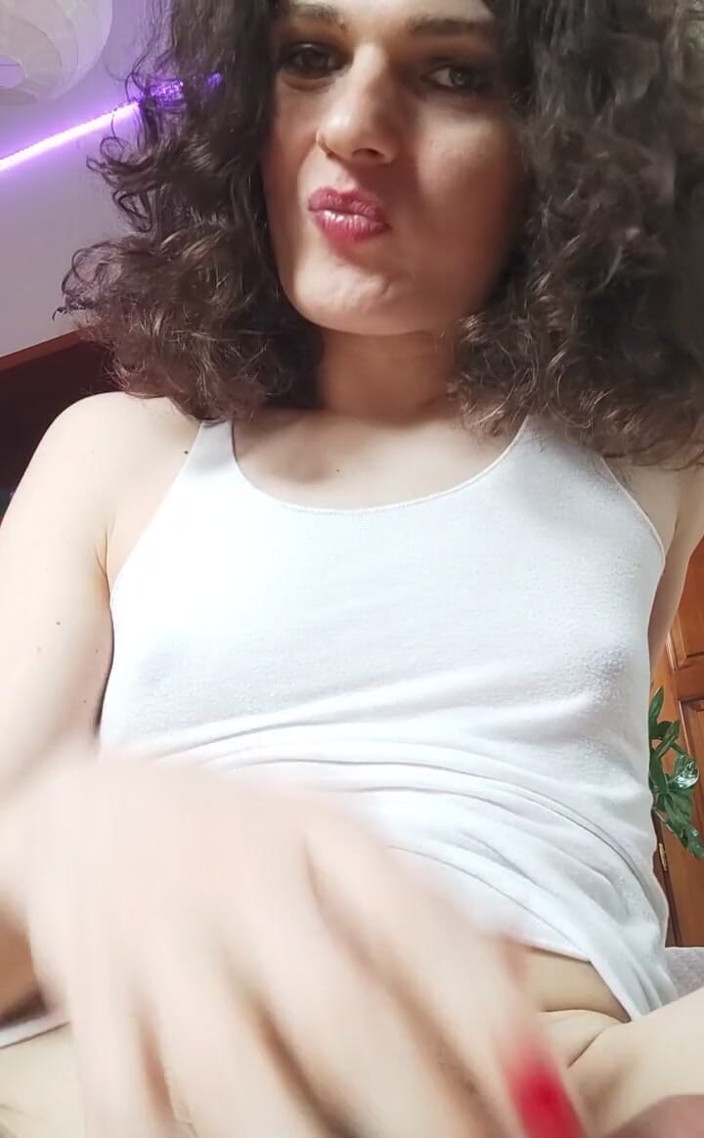 Medi Voi: 나는 너무 젖었어, Wtf