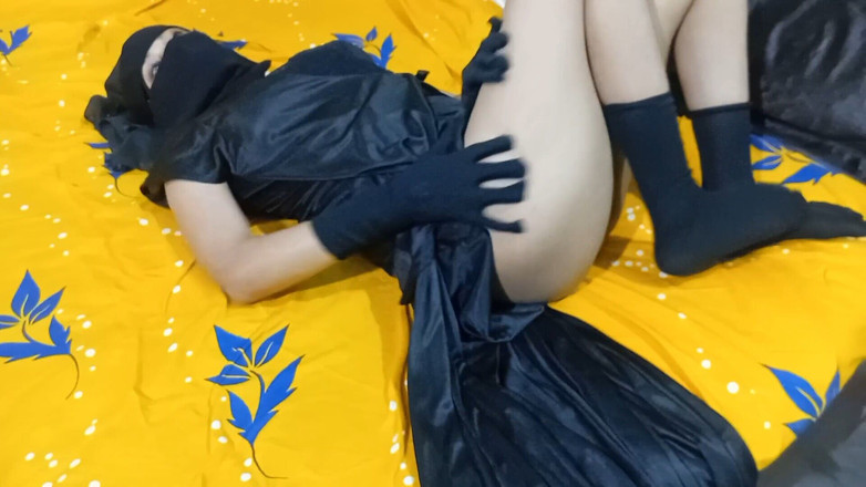 MrsShivani: 자지를 빨고 핑거링하는 인도 섹시녀