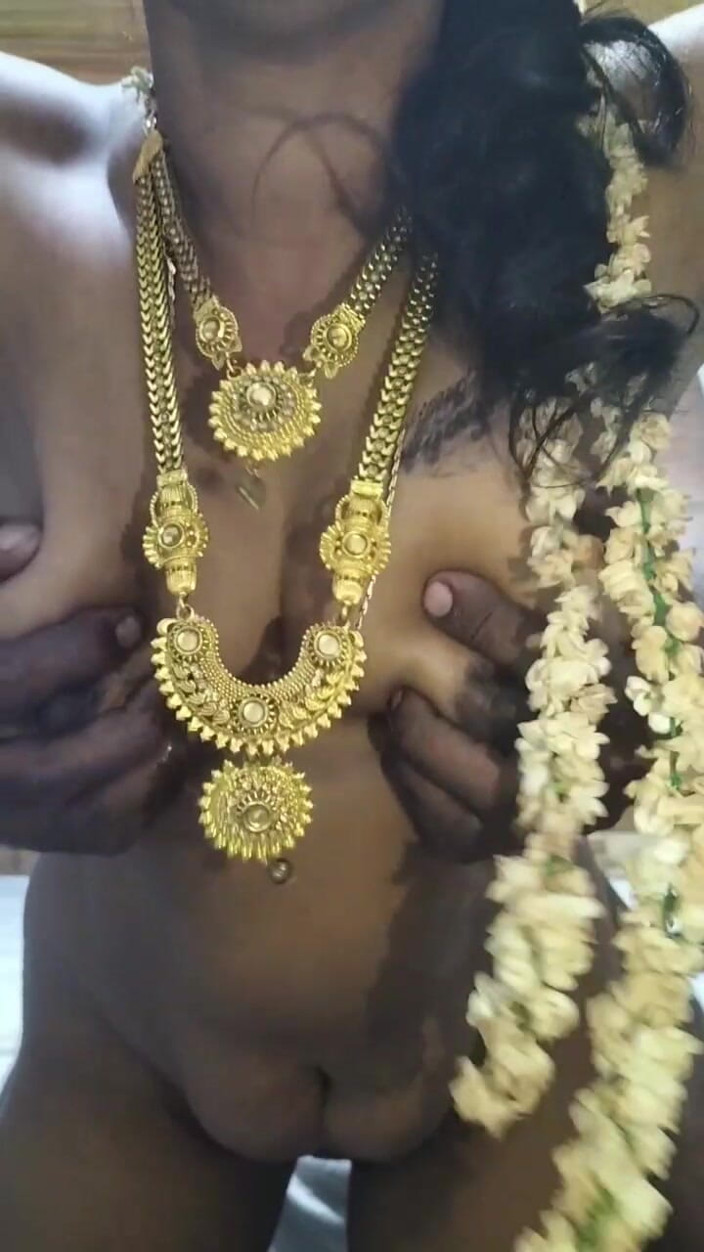 Funny couple porn studio: Tamil moglie forte pecorina con jewel e flower