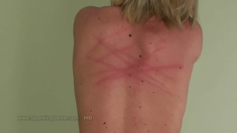 Spanking Server: Cora bare back 채찍 세션